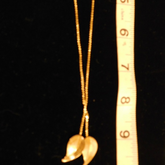 Golden Double Leaf Necklace - Picture 6 of 12